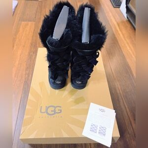 UGG BAILEY TALL II BOOTS TRIPLE BOW BLACK WITH BOX & ORIGINAL PACKAGING SIZE 6